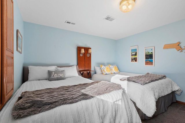 3476 NICOLET DRIVE, Green Bay, WI 54311