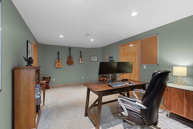 3476 NICOLET DRIVE, Green Bay, WI 54311