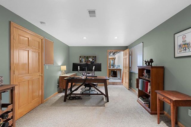 3476 NICOLET DRIVE, Green Bay, WI 54311