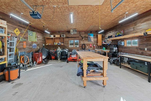 3476 NICOLET DRIVE, Green Bay, WI 54311