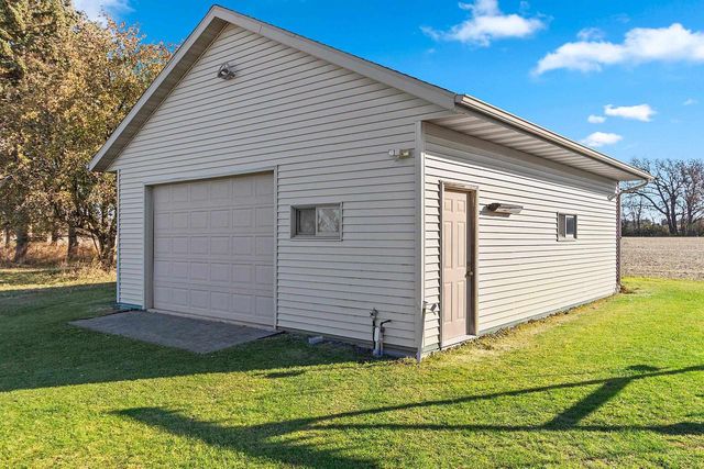 3476 NICOLET DRIVE, Green Bay, WI 54311