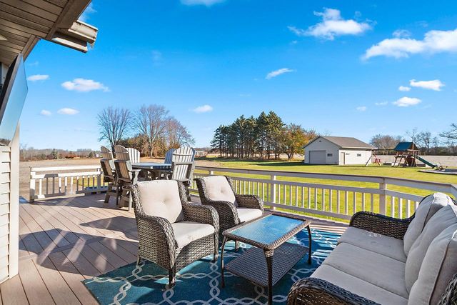 3476 NICOLET DRIVE, Green Bay, WI 54311