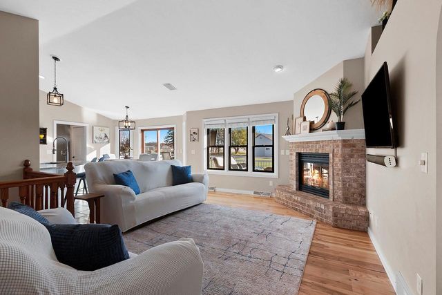 3476 NICOLET DRIVE, Green Bay, WI 54311