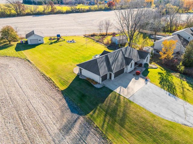 3476 NICOLET DRIVE, Green Bay, WI 54311