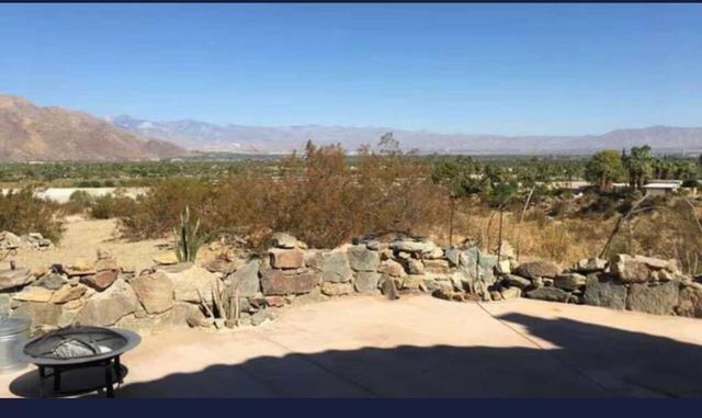 2540 S Araby Drive, Palm Springs, CA 92264
