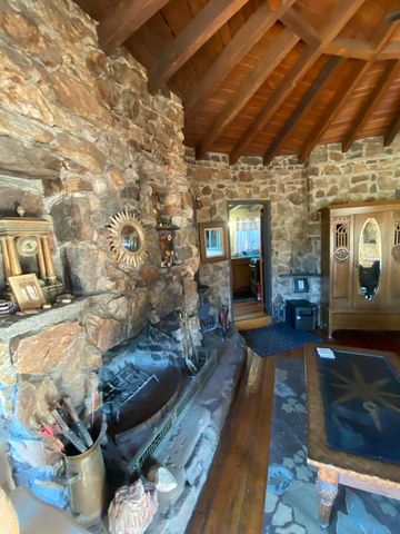 2540 S Araby Drive, Palm Springs, CA 92264