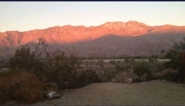 2540 S Araby Drive, Palm Springs, CA 92264