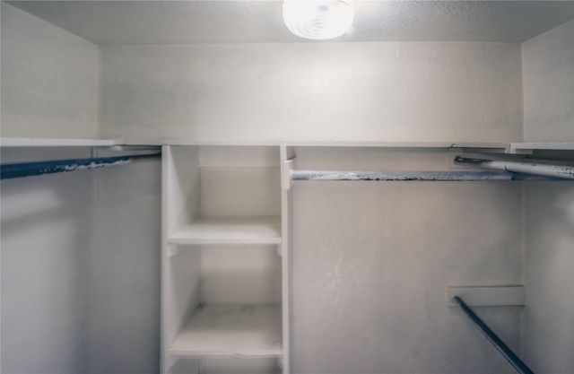 1501 W Boyce Avenue, Fort Worth, TX 76115