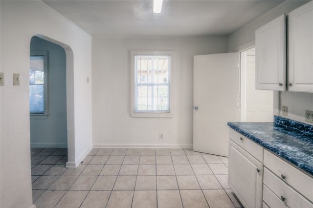 1501 W Boyce Avenue, Fort Worth, TX 76115