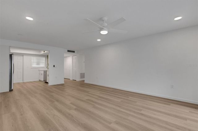 2826 W RAINBOW CIRCLE 2818, Sarasota, FL 34231