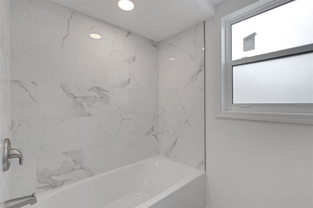2826 W RAINBOW CIRCLE 2818, Sarasota, FL 34231
