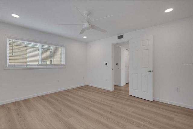 2826 W RAINBOW CIRCLE 2818, Sarasota, FL 34231