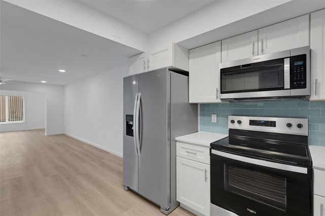 2826 W RAINBOW CIRCLE 2818, Sarasota, FL 34231