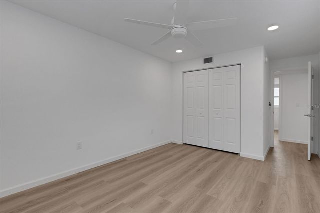 2826 W RAINBOW CIRCLE 2818, Sarasota, FL 34231