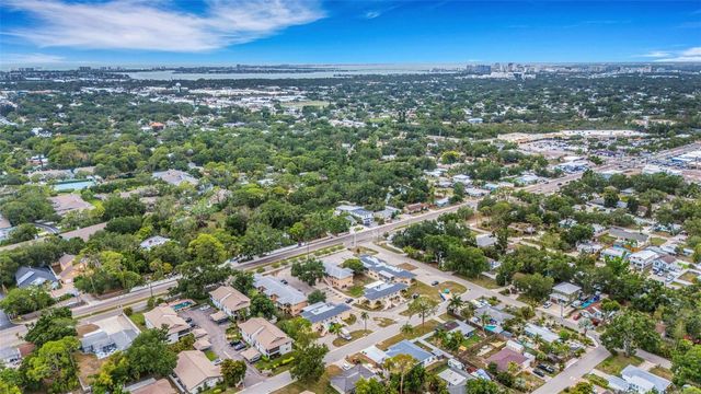 2826 W RAINBOW CIRCLE 2818, Sarasota, FL 34231