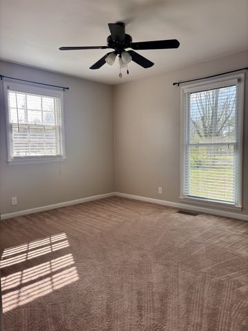 330 Dearman St, Smithville, TN 37166