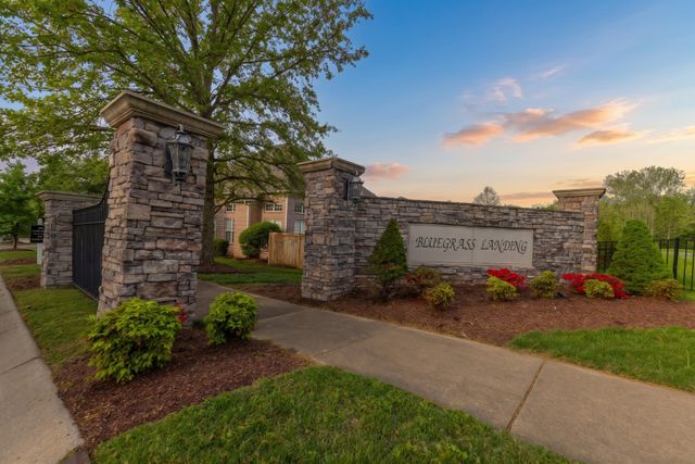 131 Belmont Cir, Hendersonville, TN 37075