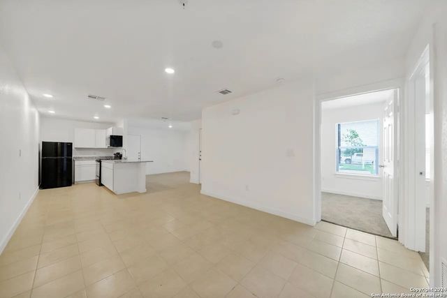 903 Canterbury Apt 1104, San Antonio, TX 78228