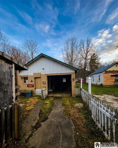 169 West Washington Street, Bradford City, PA 16701