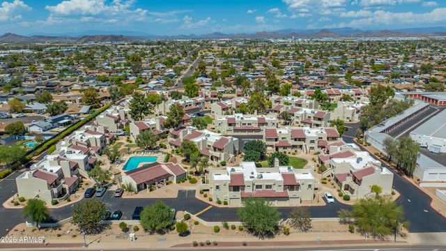 2020 W UNION HILLS Drive 202, Phoenix, AZ 85027