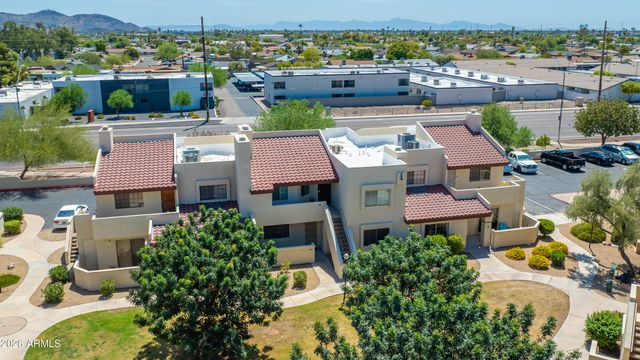 2020 W UNION HILLS Drive 202, Phoenix, AZ 85027