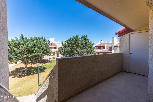2020 W UNION HILLS Drive 202, Phoenix, AZ 85027