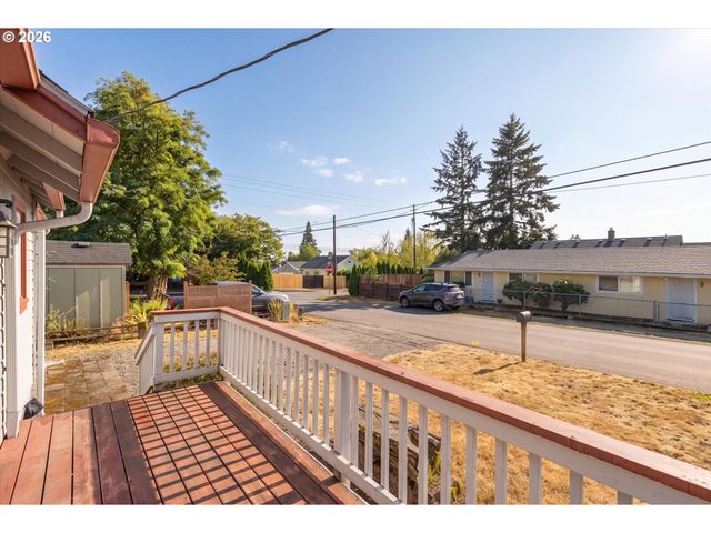 1305 Z St, Vancouver, WA 98661