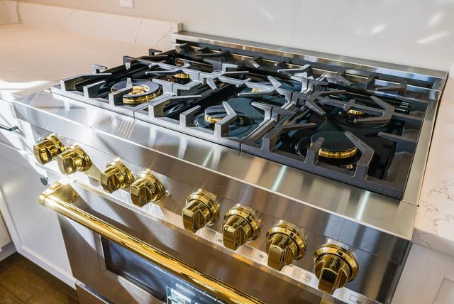 8341 ROCK CREEK RD, Mcgaheysville, VA 22840