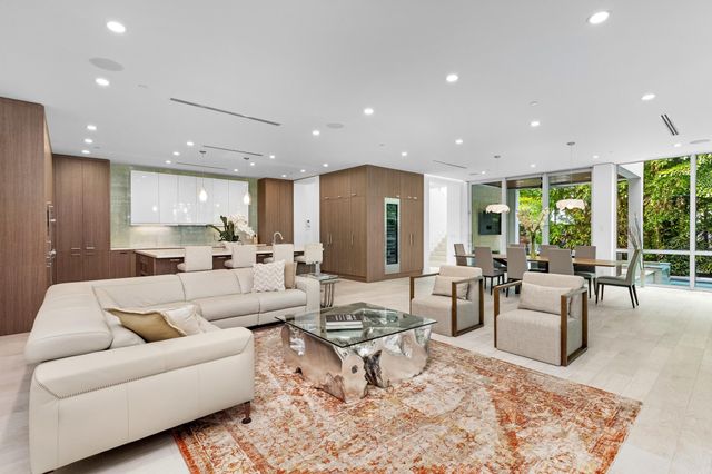 1005 Bucida Road, Delray Beach, FL 33483