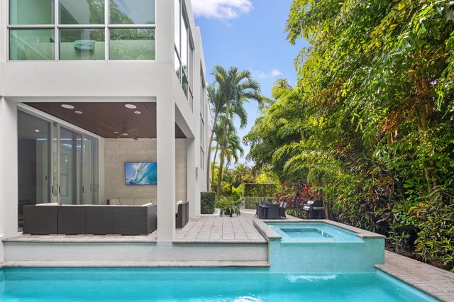 1005 Bucida Road, Delray Beach, FL 33483