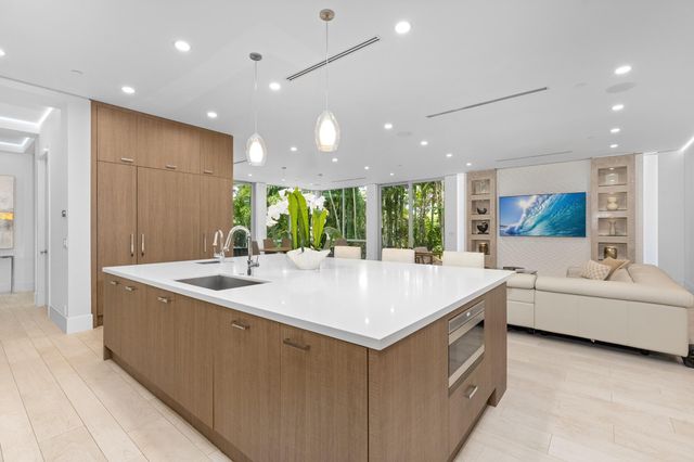 1005 Bucida Road, Delray Beach, FL 33483