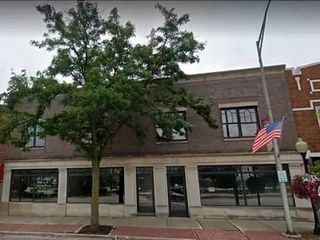 9 W Quincy Street C, Westmont, IL 60559