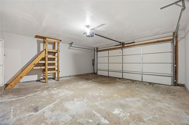 2071 Walden Park Place, Snellville, GA 30078