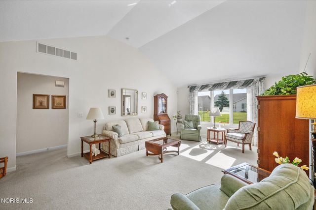 4257 E Waterbend Drive, Maumee, OH 43537