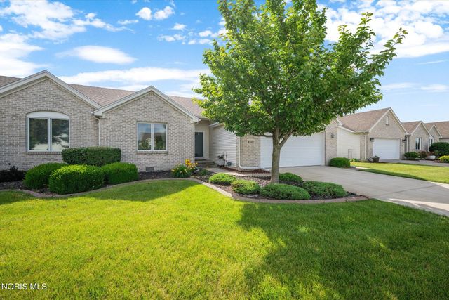 4257 E Waterbend Drive, Maumee, OH 43537