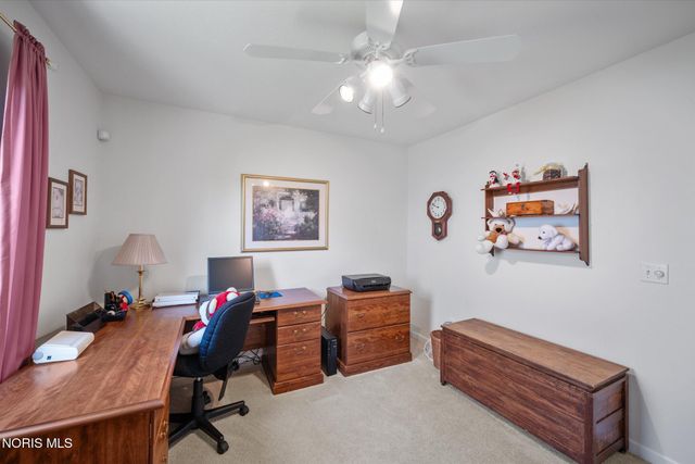 4257 E Waterbend Drive, Maumee, OH 43537