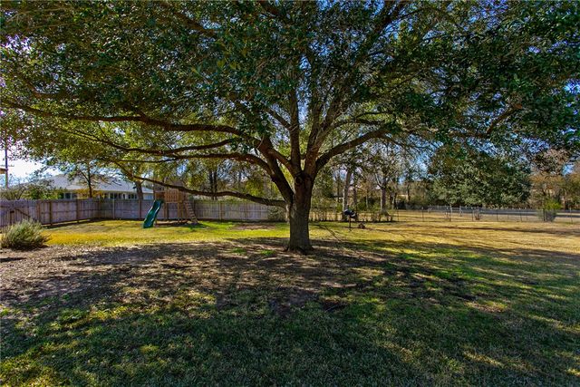 400 West OSR, Caldwell, TX 77836
