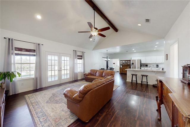 400 West OSR, Caldwell, TX 77836