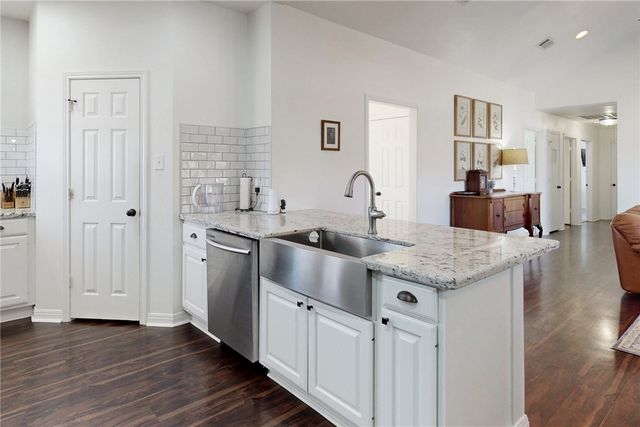 400 West OSR, Caldwell, TX 77836