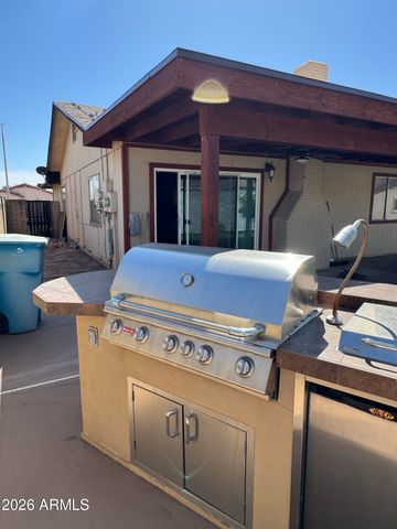 6540 W HAZELWOOD Street, Phoenix, AZ 85033