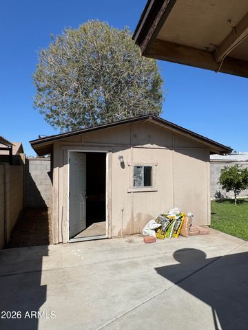 6540 W HAZELWOOD Street, Phoenix, AZ 85033