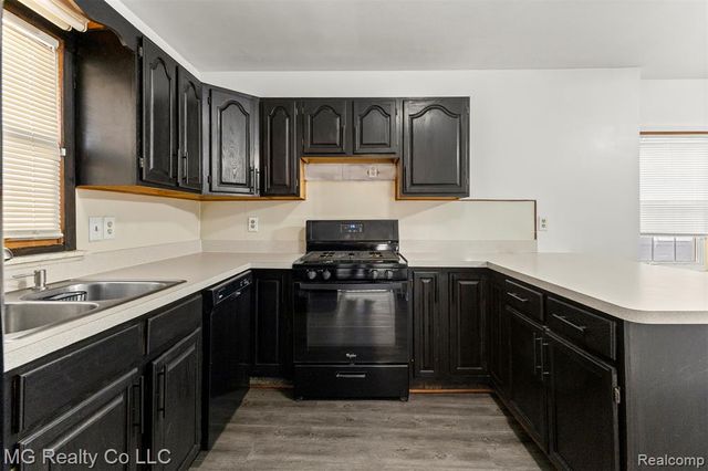 14716 Eureka Road, Southgate, MI 48195