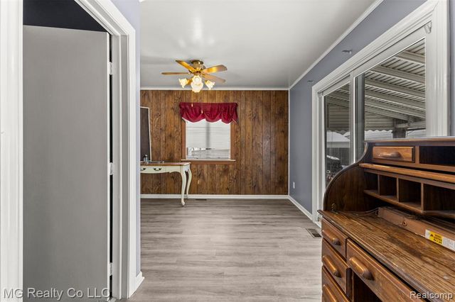 14716 Eureka Road, Southgate, MI 48195