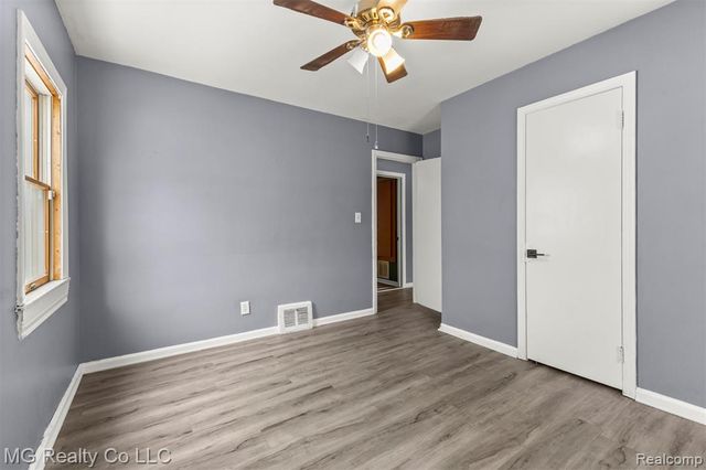 14716 Eureka Road, Southgate, MI 48195