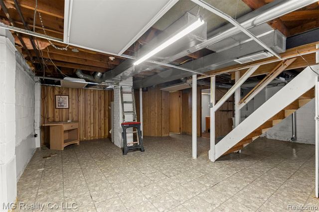 14716 Eureka Road, Southgate, MI 48195