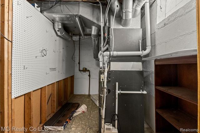 14716 Eureka Road, Southgate, MI 48195