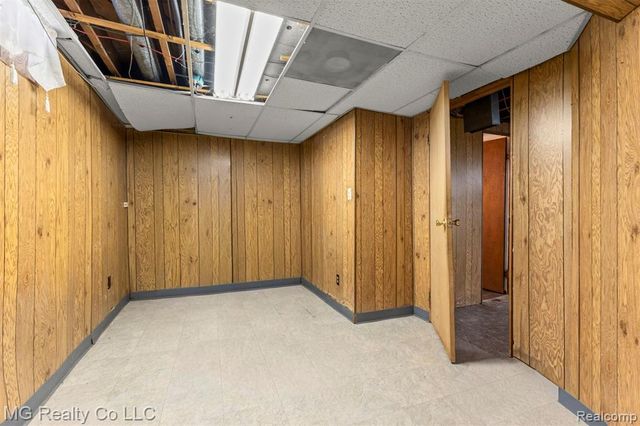 14716 Eureka Road, Southgate, MI 48195