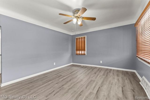 14716 Eureka Road, Southgate, MI 48195