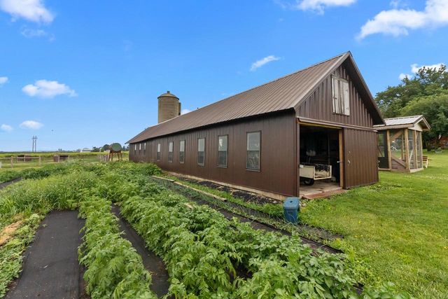W5837 County Road A, Elkhorn, WI 53121