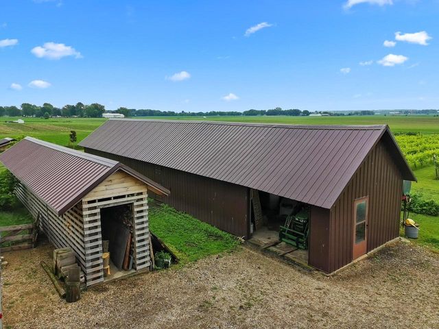 W5837 County Road A, Elkhorn, WI 53121